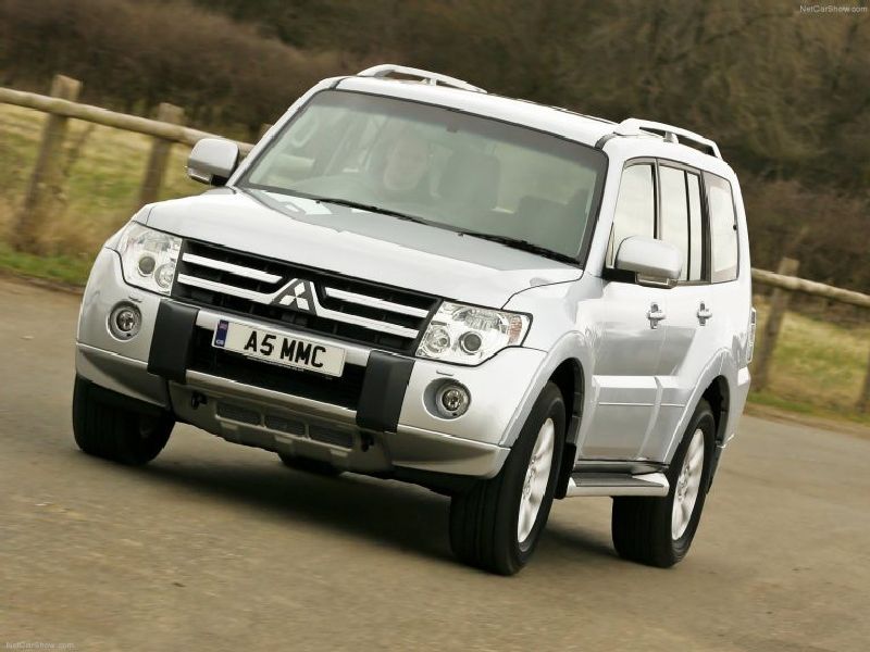 Mitsubishi Pajero IV (facelift 2012)