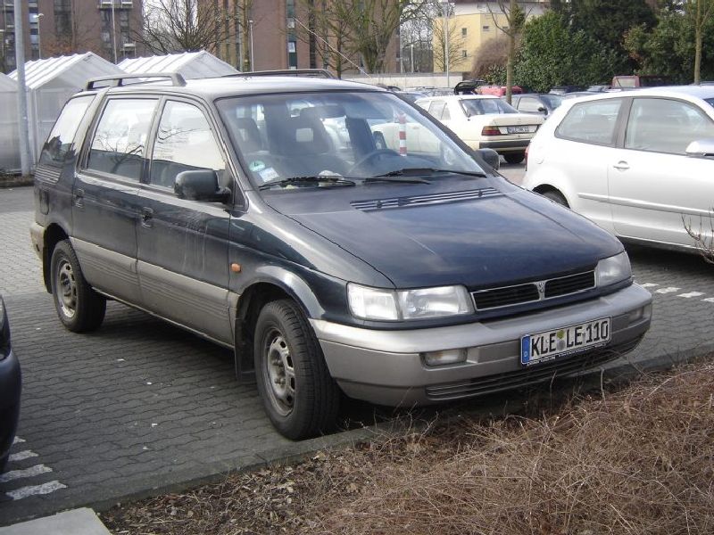 Mitsubishi Santamo