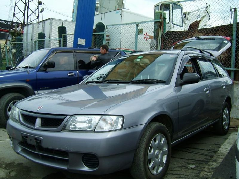 Nissan AD Y11