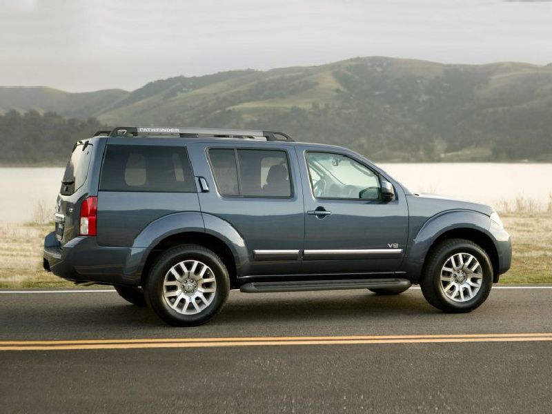 Nissan Pathfinder IV (facelift 2017)