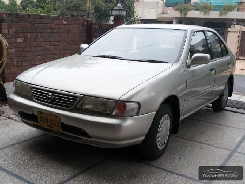 Nissan Sunny (B15)