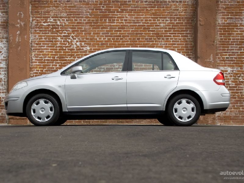 Nissan Versa III