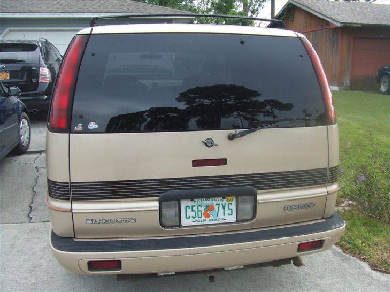 Oldsmobile Silhouette II