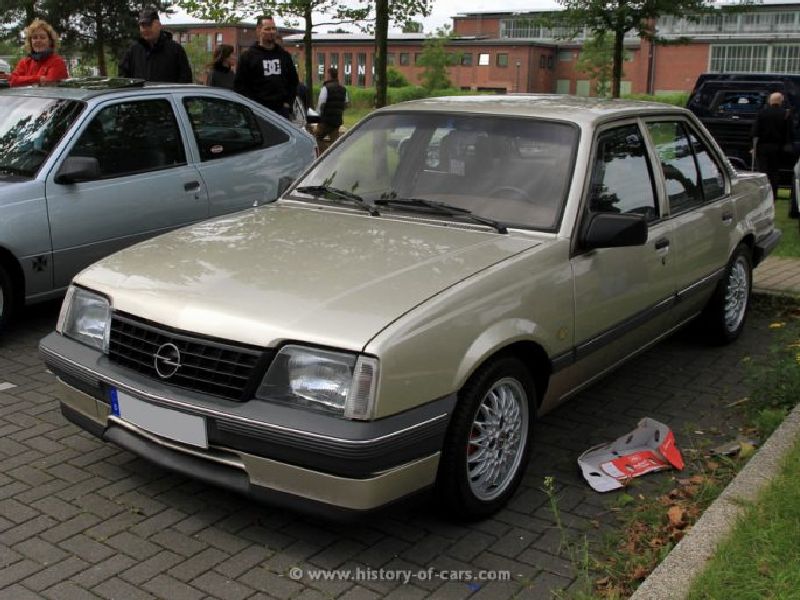Opel Ascona C