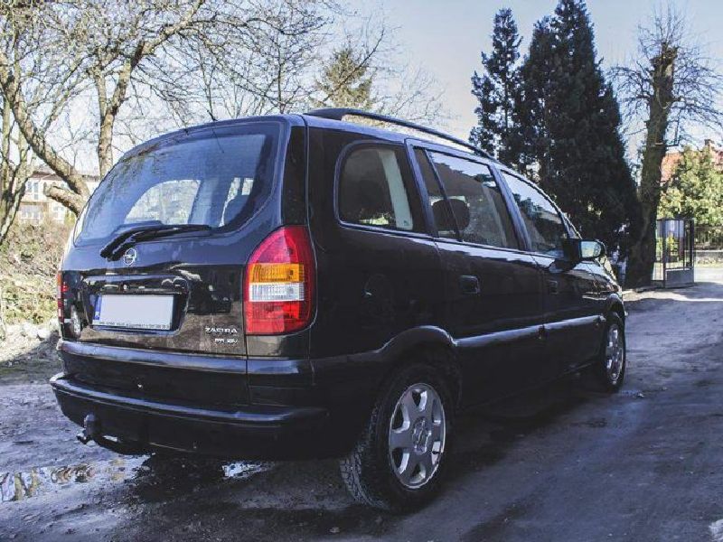 Opel Zafira A (T3000)