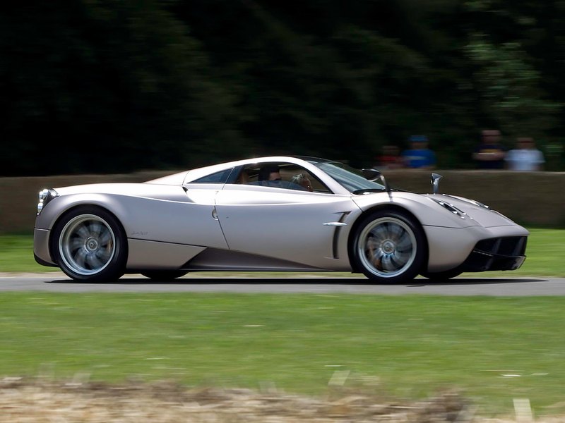 Pagani Huayra Codalunga Speedster