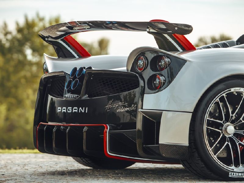 Pagani Huayra Roadster