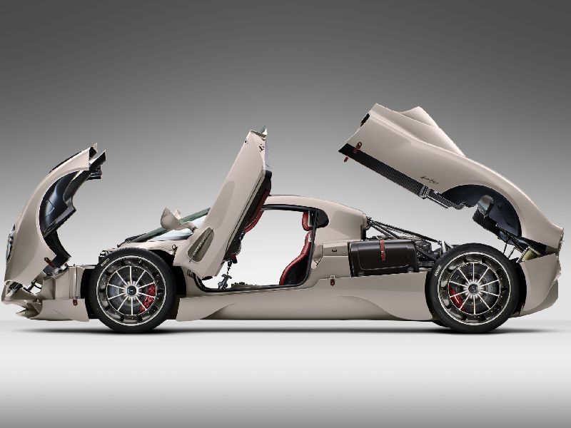 Pagani Utopia
