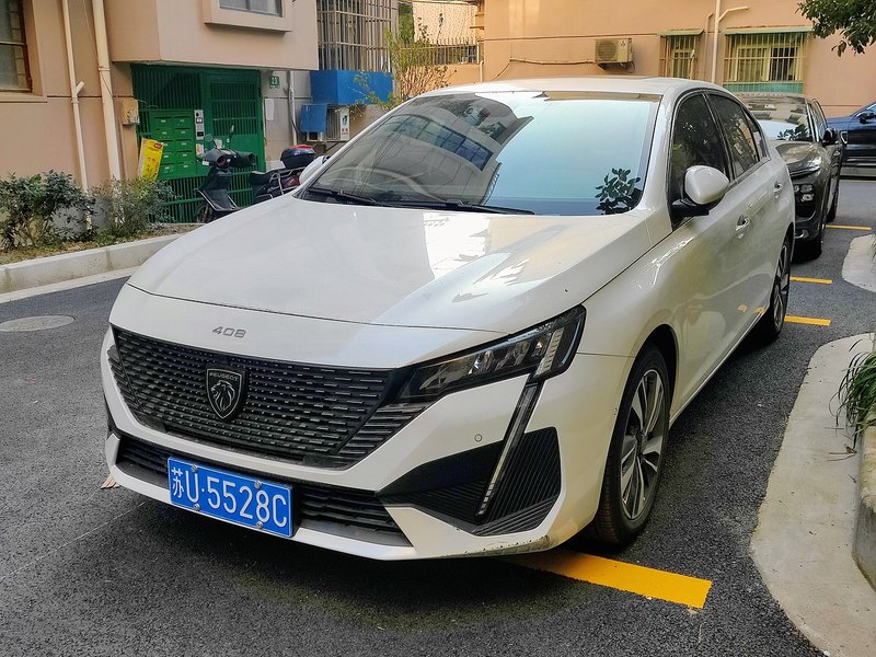 Peugeot 408 (crossover)