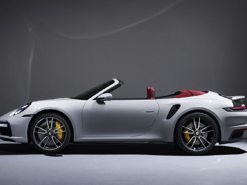 Porsche 911 (992)