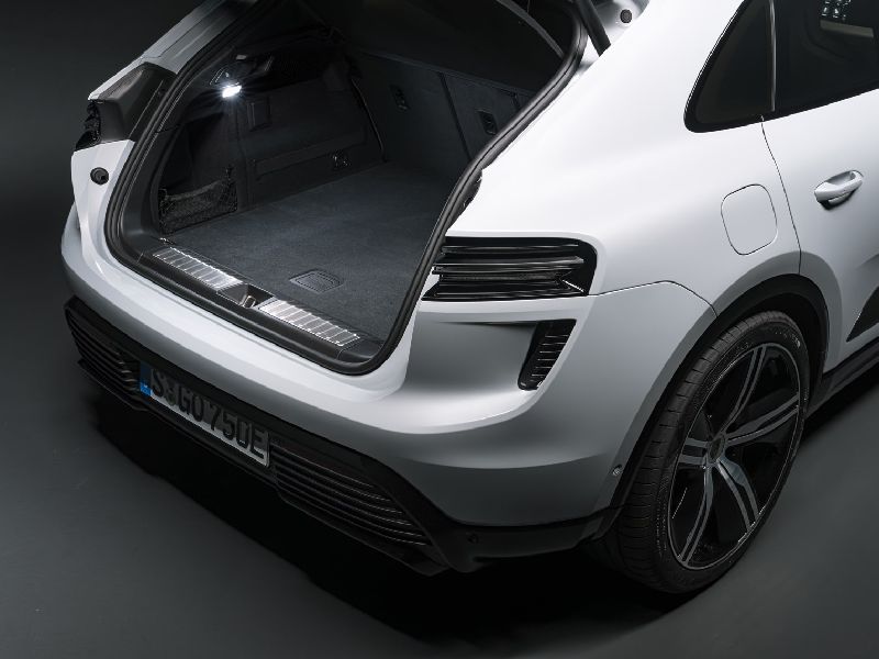 Porsche Macan II Electric