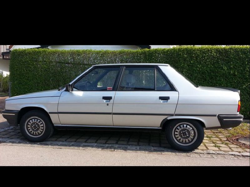 Renault 9 (L42)