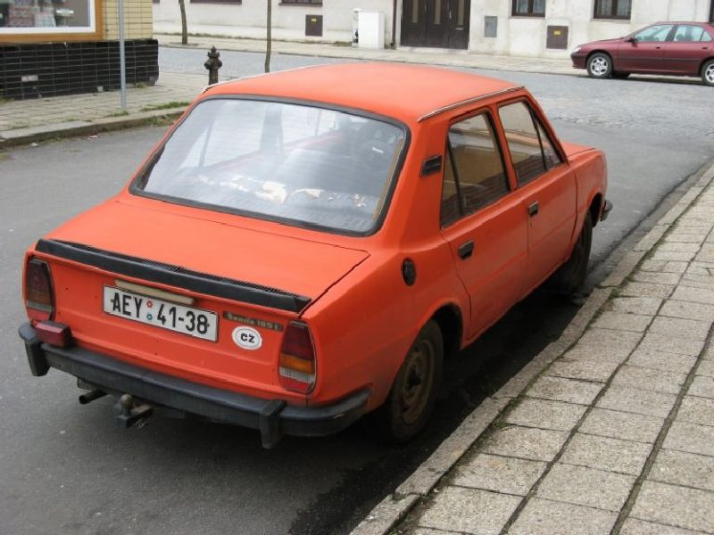 Skoda 105,120 (742)