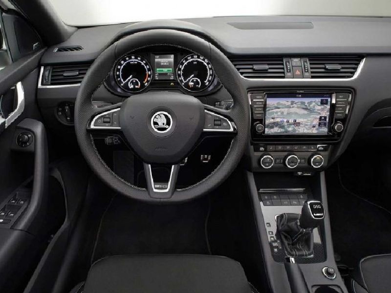 Skoda Superb III Combi