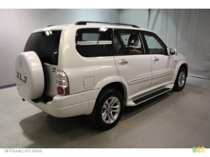 Suzuki XL7 I