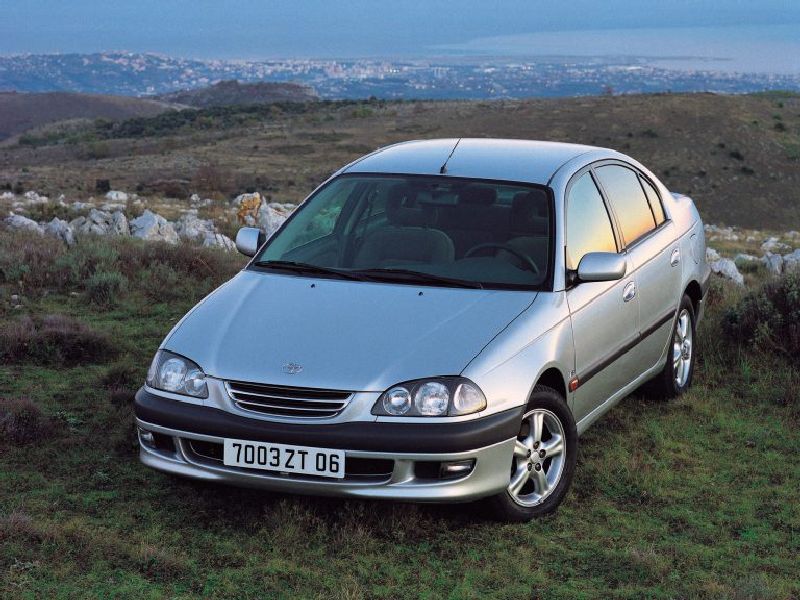 Toyota Avensis (T22)