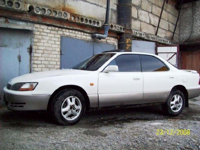Toyota Camry II (V20)