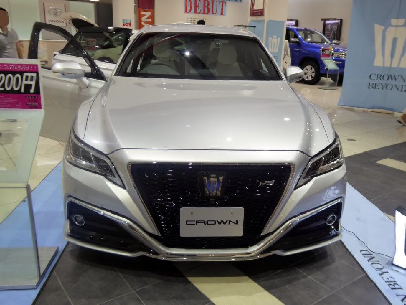 Toyota Crown Royal XI (S170)
