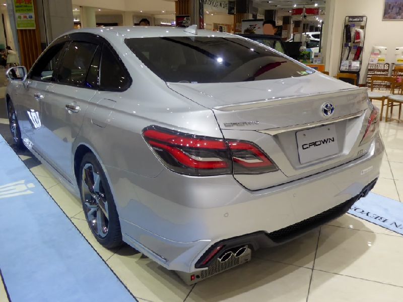 Toyota Crown Royal XIII (S200)