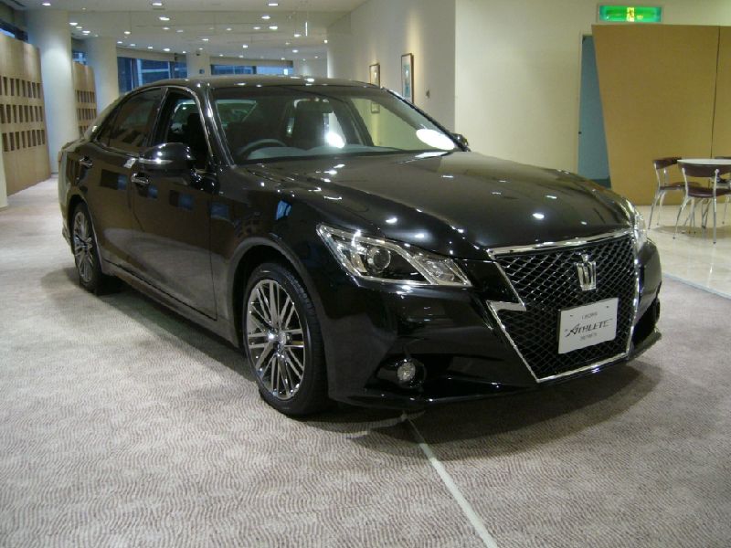 Toyota Crown Royal XIV (S210)