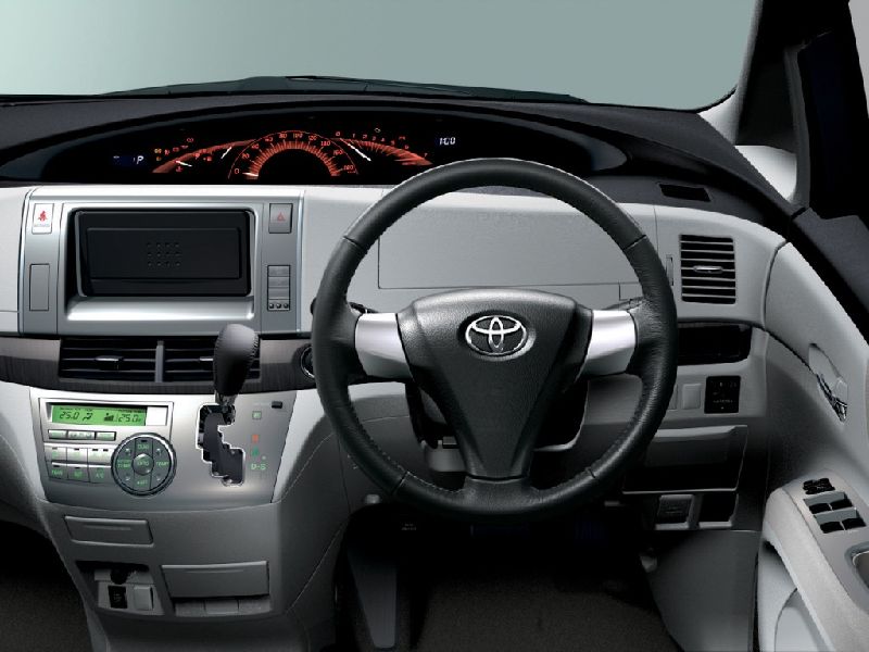 Toyota Estima II