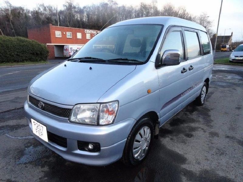 Toyota Grand Hiace