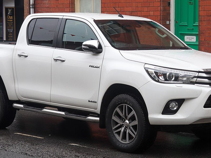 Toyota Hilux Double Cab IX