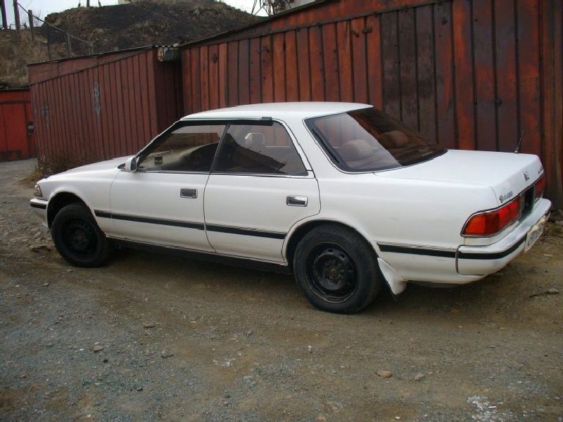 Toyota Mark II (GX 81)