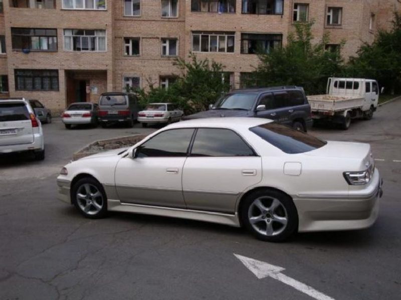 Toyota Mark II (JZX100)
