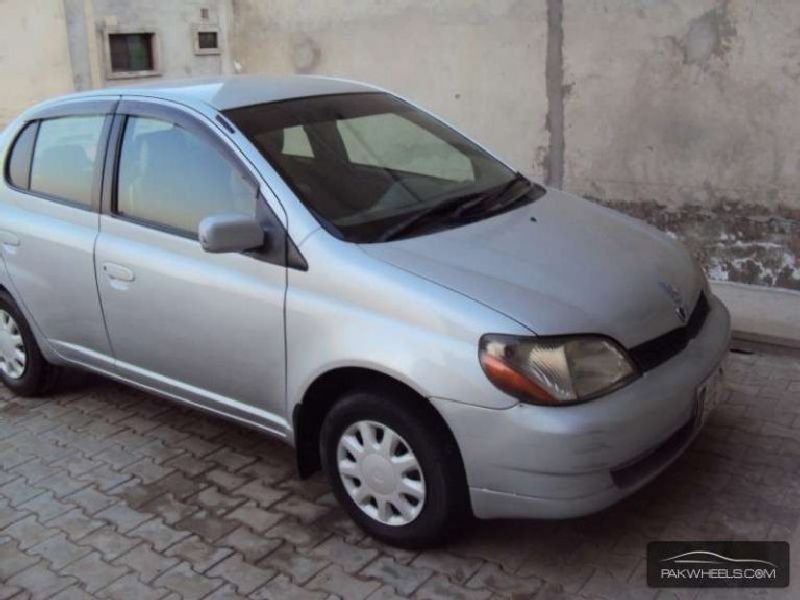 Toyota Platz