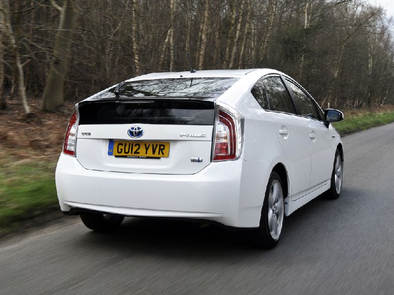 Toyota Prius IV (XW50)