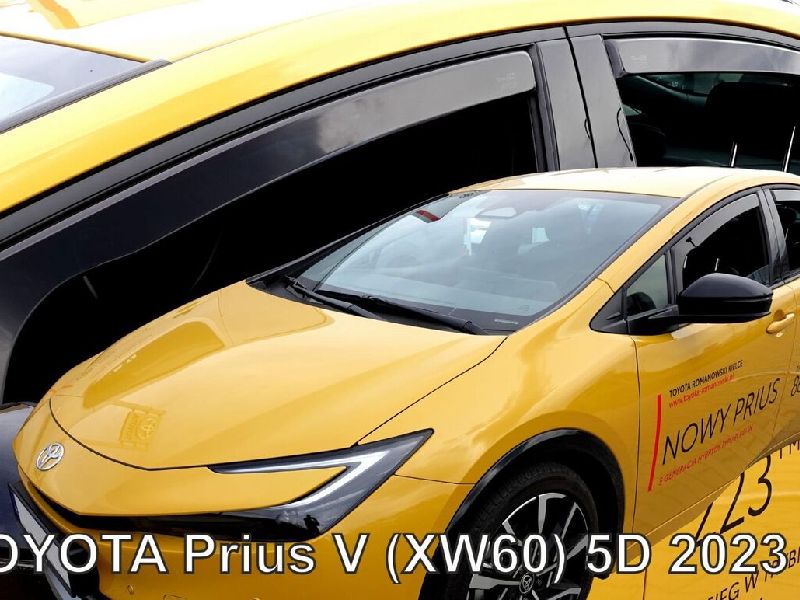 Toyota Prius V (XW60)