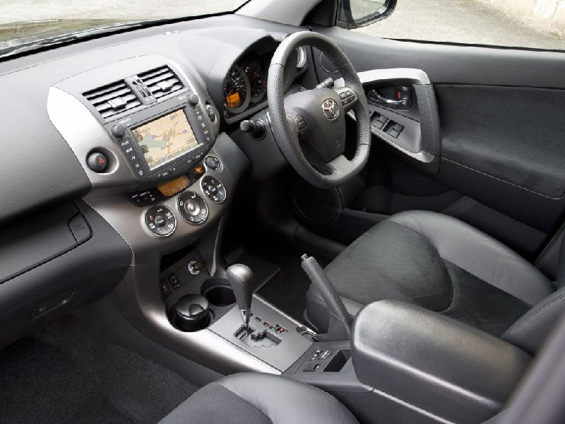 Toyota RAV4 III (XA30)