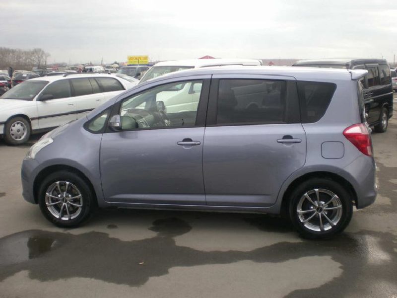 Toyota Ractis I