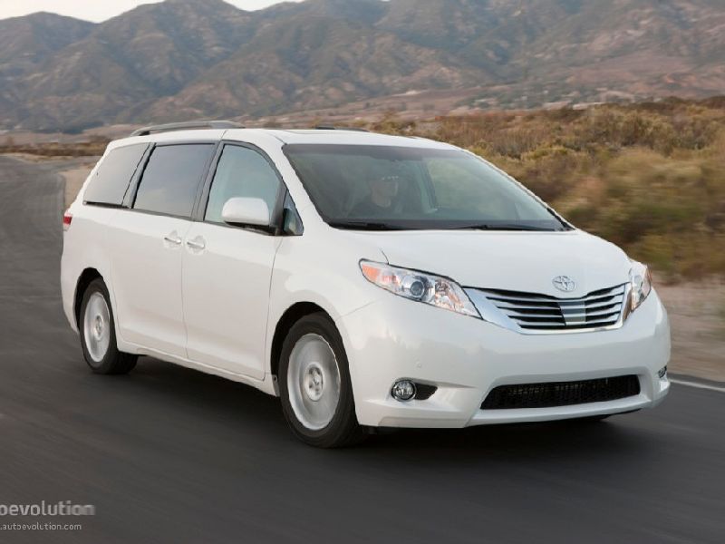 Toyota Sienna II
