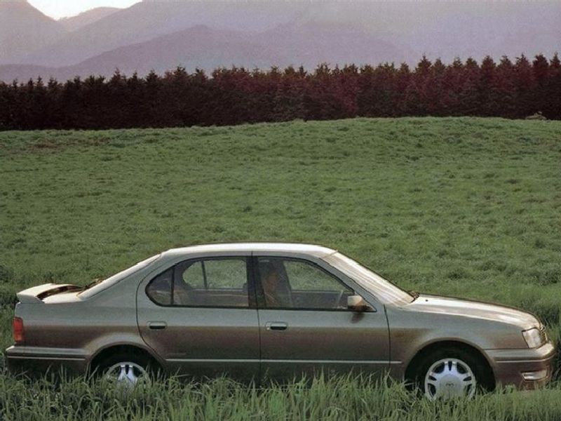Toyota Vista (V40)