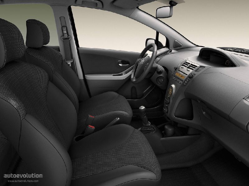 Toyota Yaris Hatchback (USA) (facelift 2019)