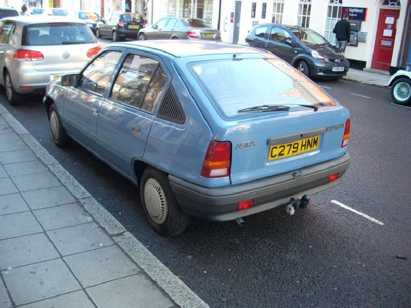 Vauxhall Astra Mk II CC