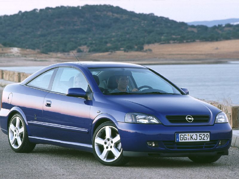 Vauxhall Astra Mk IV Coupe
