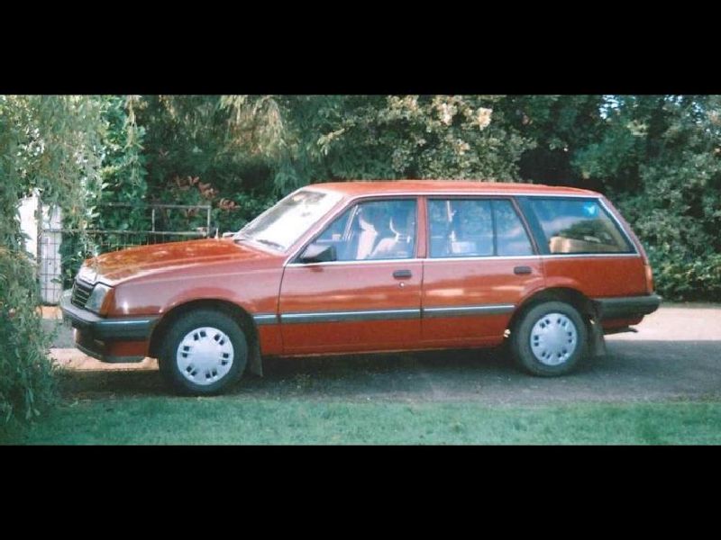 Vauxhall Cavalier Mk II CC