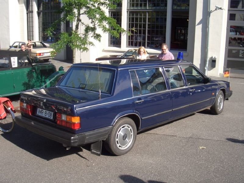 Volvo 760 Kombi (704,765)