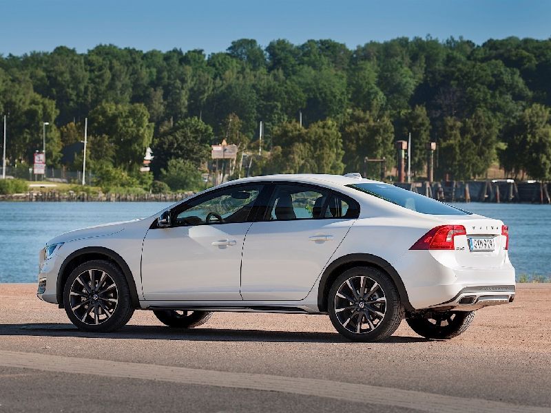 Volvo V60 Cross Country I