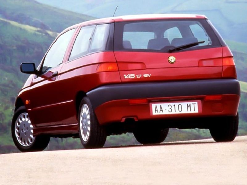Alfa Romeo 146