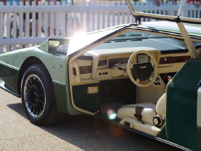 Aston Martin Bulldog