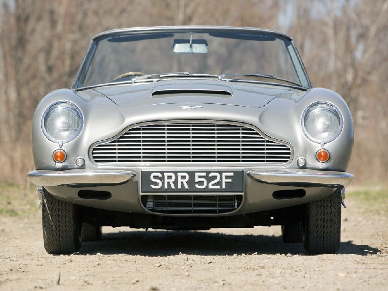 Aston Martin DB6