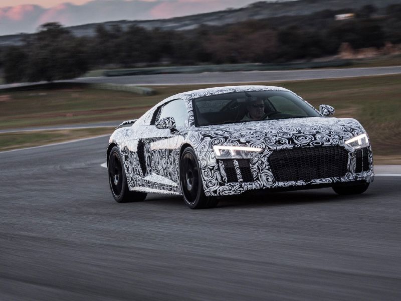 Audi V8
