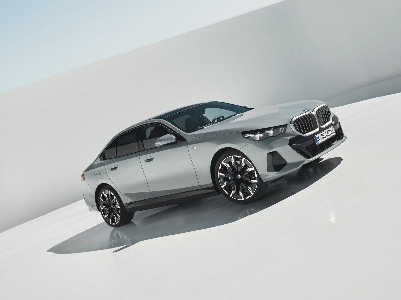 BMW i5