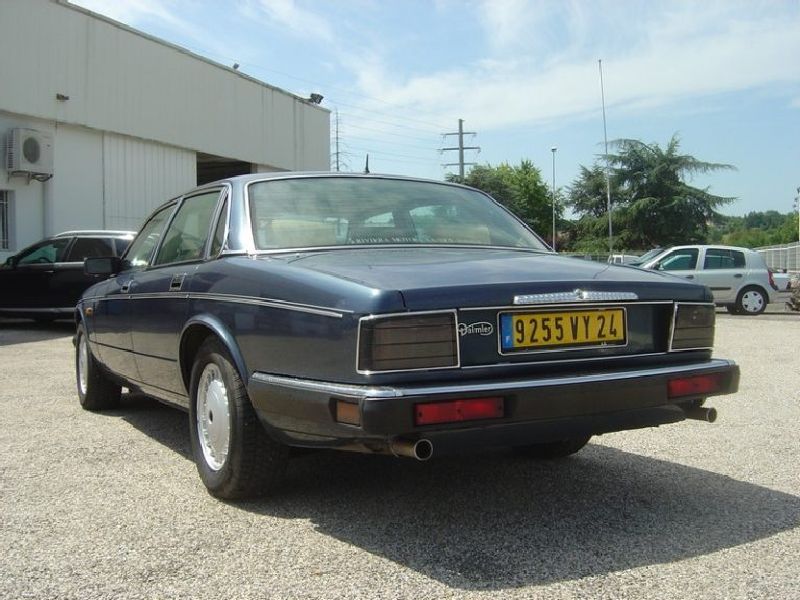 Daimler XJ 40, 81