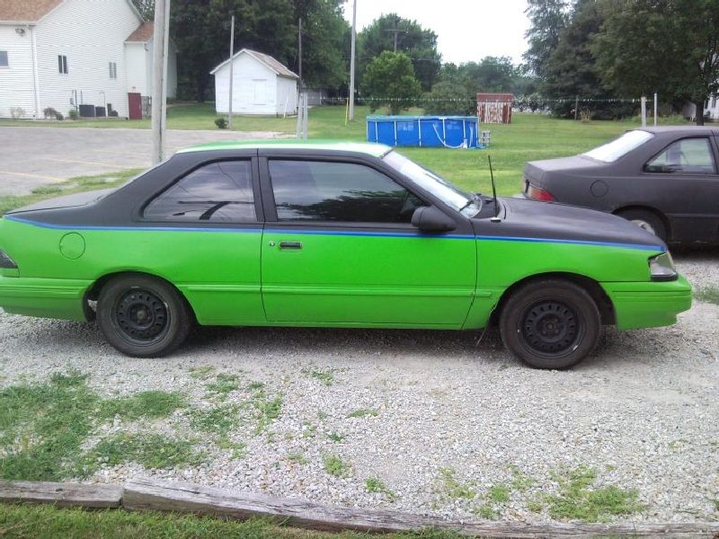 Ford Tempo