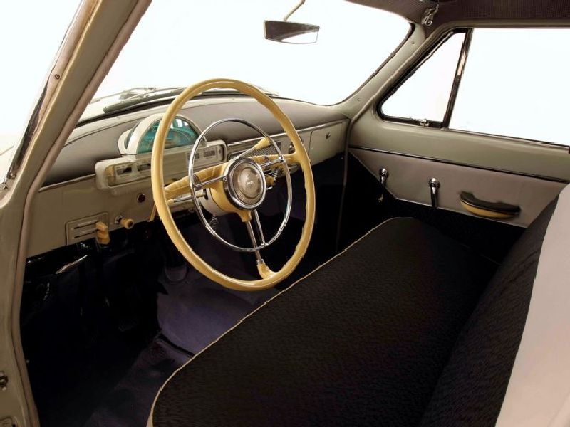GAZ 21